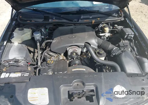 1999 Lincoln Town Car Executive из США, поврежденный, VIN 1LNHM81W6XY716837